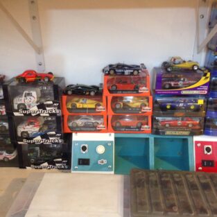 Used 1-32 scale slot cars - view 4