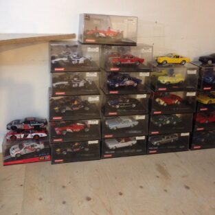 Used 1-32 scale slot cars - view 1